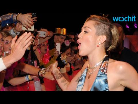 VIDEO : Miley Cyrus Enlists Music Icons for New Homeless LGBT Charity