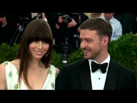 VIDEO : Did Jessica Biel Hire Male Nannies to Keep Women Away From Justin Timberlake?