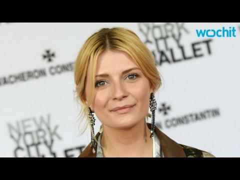 VIDEO : Mischa Barton Steps Out in New York City