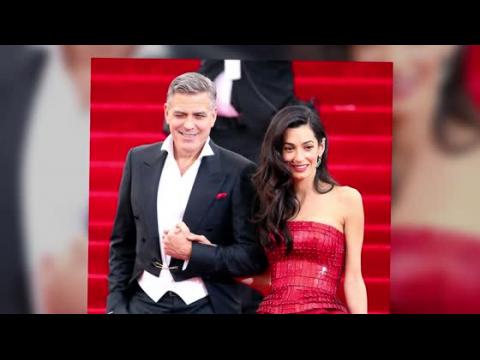 VIDEO : George Clooney remet les pendules  l'heure sur ses cadeaux d'anniversaire