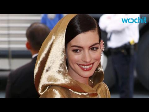 VIDEO : Anne Hathaway Booked for Monster Movie 'Colossal'