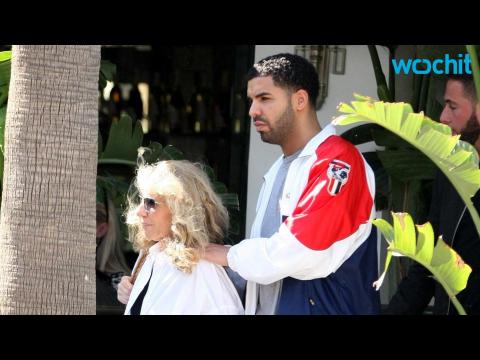 VIDEO : Drake Taught His Mom How To Cook For Mother's Day