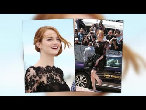 VIDEO : Emma Stone Rocks A Fashionable Lace Dress in Cannes