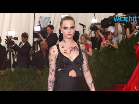 VIDEO : Cara Delevingne Among Stars of Taylor Swift?s ?Bad Blood? Video