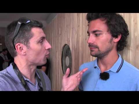 VIDEO : CANNES 2015 : le baiser de cinema entre Bertrand Chameroy et Mister Emma