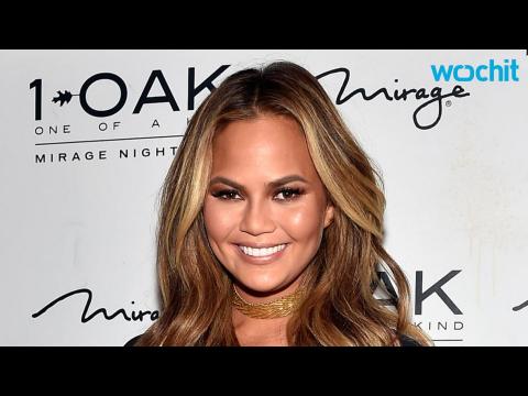 VIDEO : Nothing Will Stop Chrissy Teigen at the Billboard Music Awards
