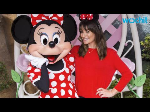 VIDEO : Lea Michele Has a Sweet Day at Disneyland With Matthew Paetz - and Minnie Mouse!