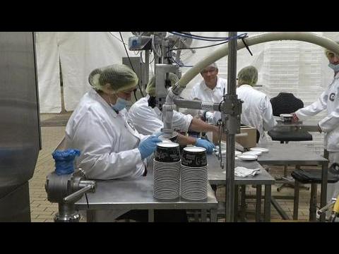 Hollande rend visite aux ex-Pilpa qui ont réussi la reprise de leur entreprise 
