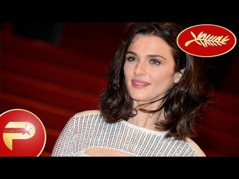 VIDEO : Cannes 2015 - Rachel Weisz et Lea Seydoux belles et complices sur le tapis rouge