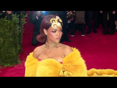 VIDEO : DC Comics Moves to Block Rihanna's 'Robyn' Trademark
