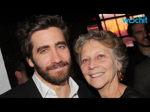 VIDEO : Jake Gyllenhaal Takes Women to Mom's House on First Dates