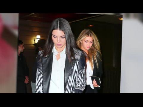 VIDEO : Gigi Hadid célèbre ses 20 ans avec Kendall Jenner