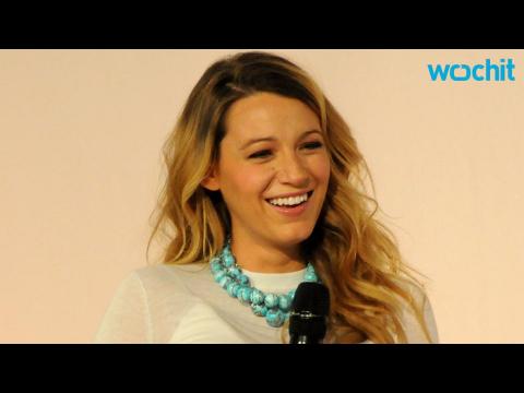VIDEO : Blake Lively Breastfeeds During LA Times Interview