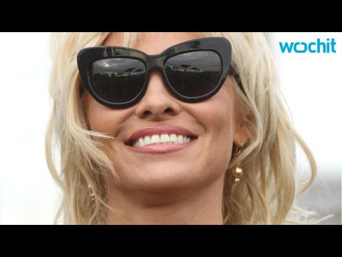 VIDEO : Pamela Anderson & Rick Salomon Officially Divorce