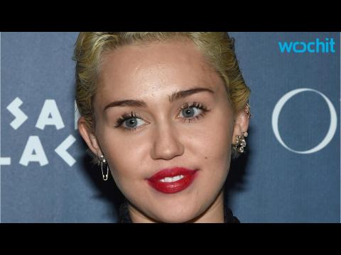 VIDEO : Look What Miley Cyrus Can Do!!!!