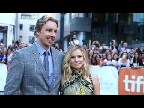 VIDEO : Kristen Bell And Dax Shepard Attend Couple?s Therapy