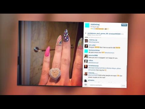 VIDEO : Nicki Minaj Shows Off Engagement Ring From Meek Mill