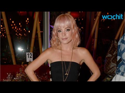 VIDEO : Lily Allen Reveals Colorful New Hair Ahead of Her 30th Birthday