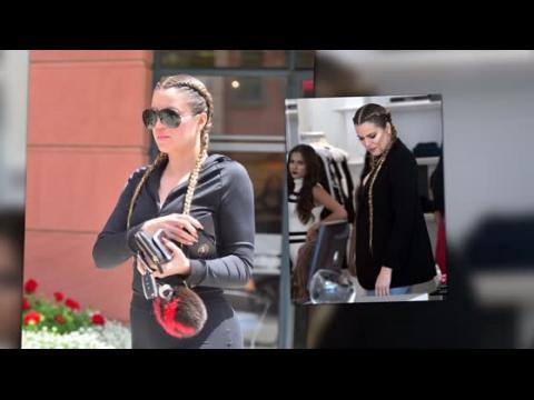 VIDEO : Khloe Kardashian Displays Strange 'Bull Whip' Braids
