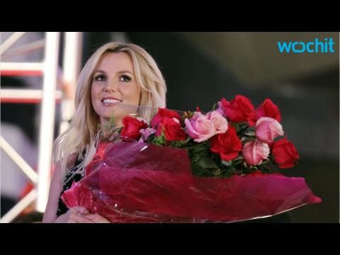 VIDEO : Britney Spears Cancels Two Las Vegas Concerts After Injury