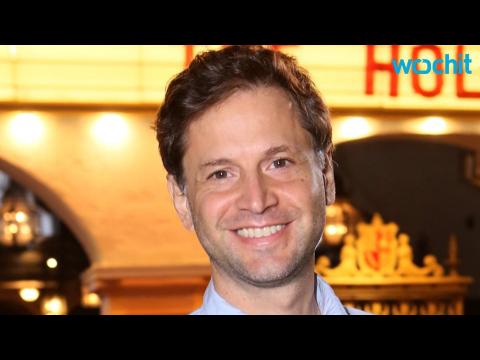 VIDEO : 'Foxcatcher' Director Bennett Miller Lightens Up With Toilet Paper Ad Campaign