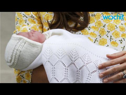 VIDEO : Kate Middleton, Prince William and Newborn Leave Hospital