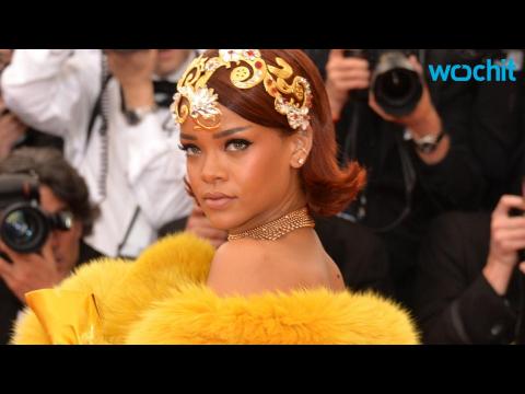 VIDEO : Rihanna's Met Gala Dress Satisfies Internet Munchies