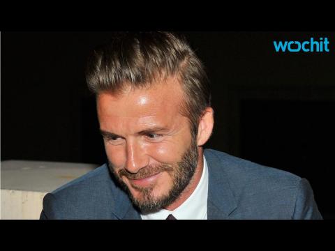 VIDEO : David Beckham Gets His Hair Done by 3-Year-Old Daughter Harper