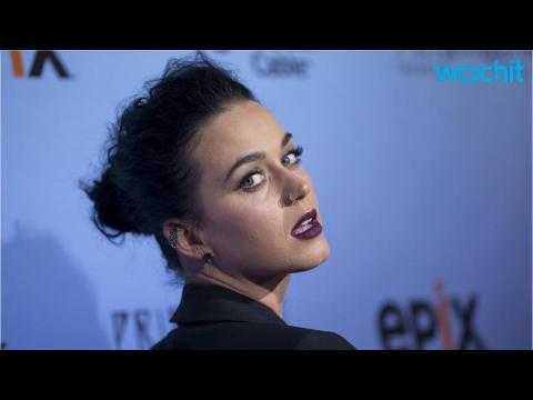 VIDEO : Katy Perry Sunflower Dress Sparks Controversy in China