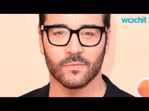 VIDEO : Jeremy Piven Is Asked Point-Blank, ''Are You a Jerk?''--And He Answers!
