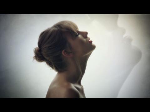 VIDEO : Taylor Swift : sa mre est atteinte d'un cancer