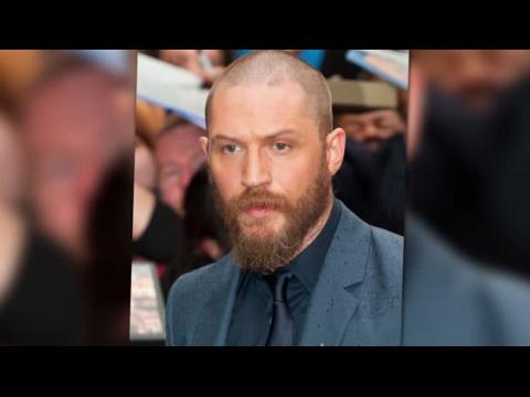 VIDEO : Tom Hardy Admits He Would Have Sold His Mom for a Rock of Crack