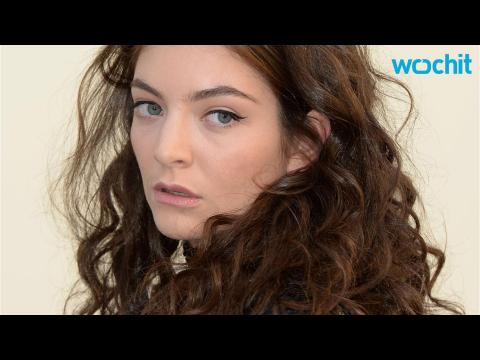 VIDEO : Lorde's Wax Figure at Madame Tussauds Is Pretty Perfect