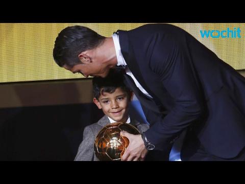 VIDEO : Cristiano Ronaldo Works Out With 4-Year-Old Son