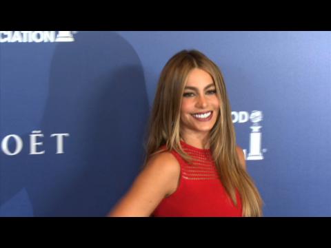 VIDEO : Sofia Vergara Without Her Boyfriend At The 'Hollywood Foreign Press' Banquet