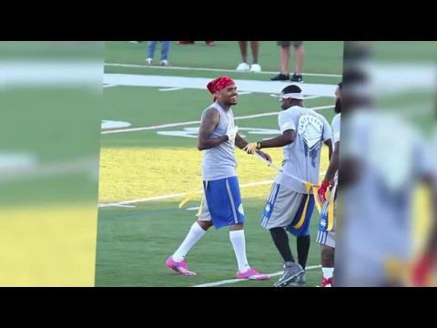 VIDEO : Chris Brown & Karrueche Tran Put Split Rumors To Rest