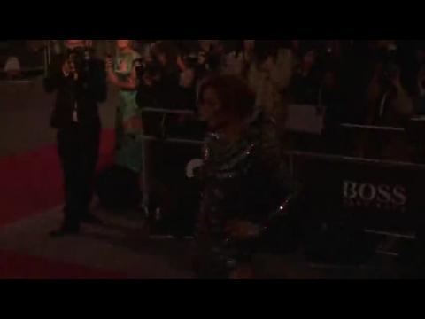 VIDEO : Lindsay Lohan Opens Up About Ditching Wild Ways