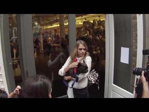 VIDEO : Cara Delevingne a un nouveau compagnon  la Semaine de la Mode