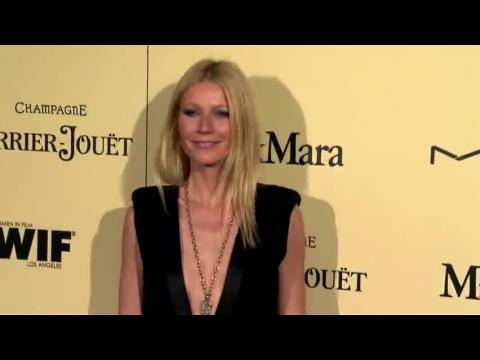 VIDEO : Gwyneth Paltrow Converts to Judaism