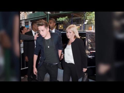 VIDEO : Victoria Beckham va diner avec son mari David après la Semaine de la Mode à New York