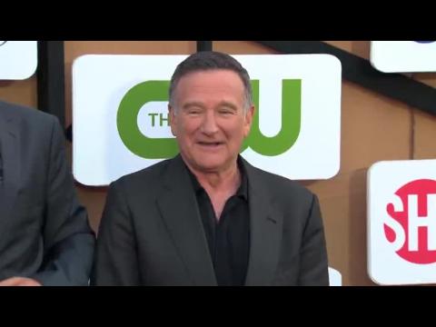 VIDEO : Robin Williams don a subasta de caridad antes de morir