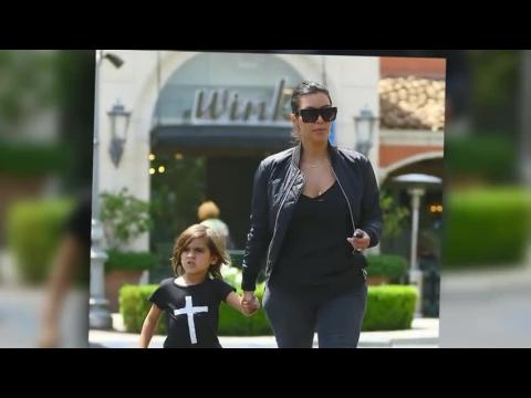 VIDEO : Kim Kardashian Loves Being An Auntie