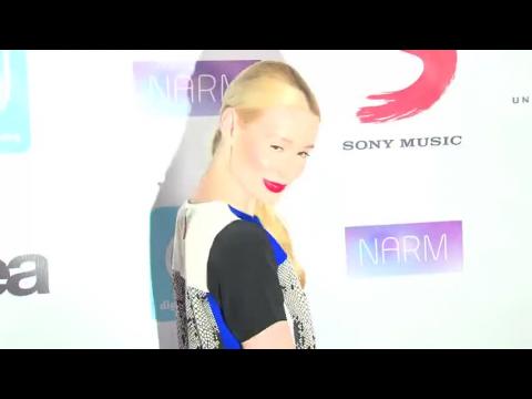 VIDEO : Iggy Azalea Claims She Could be Underage in Alleged Sex Tape