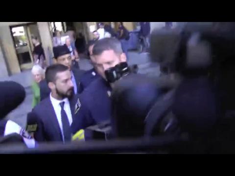 VIDEO : Shia LaBeouf se declara culpable por desorden pblico