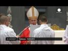Boda multitudinaria en el Vaticano