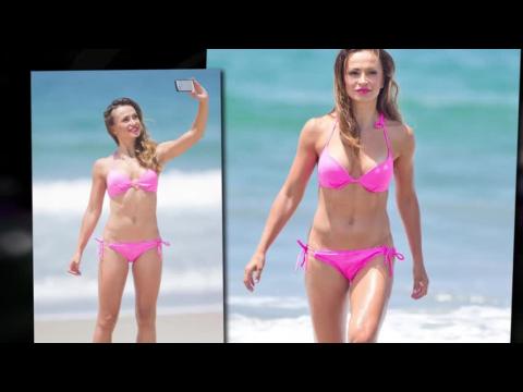 VIDEO : Les plus belles stars en bikini de l't 2014