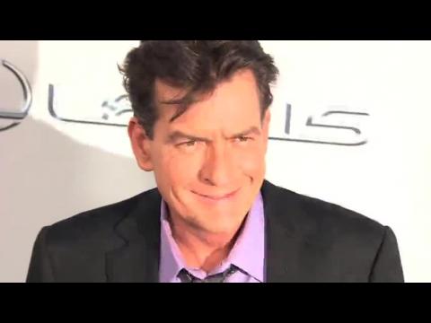 VIDEO : Charlie Sheen to Return to Two and a Half Men?