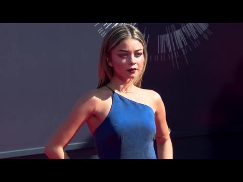 VIDEO : Sarah Hyland se 