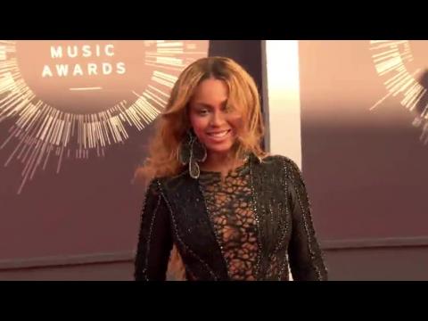 VIDEO : Jennifer Hudson hace fiesta para celebrar eventos de Beyonce