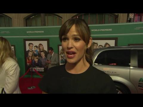 VIDEO : Jennifer Garner At 'Alexander and the Terrible, Horrible, No Good, Very Bad Day' Premiere
